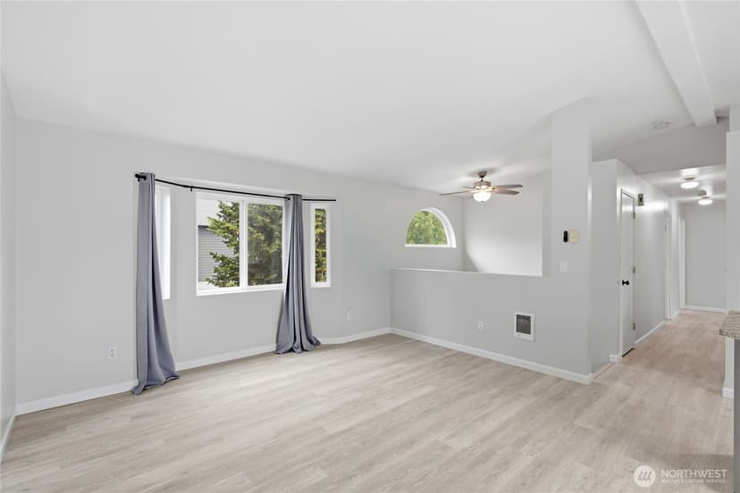Property photo for 21675 SE 267th Street, Maple Valley photo 5