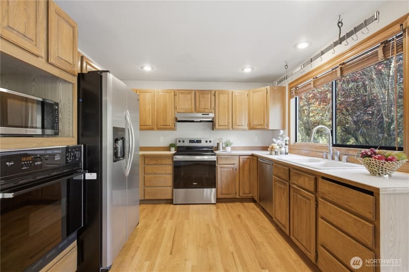 Property photo for 15031 93rd Place NE, Bothell photo 9