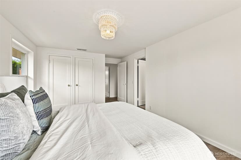 Property photo for 9810 Vineyard Crest, Bellevue photo 20