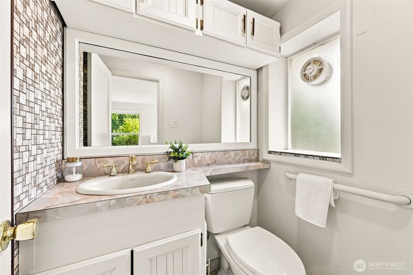 Property photo for 9810 Vineyard Crest, Bellevue photo 21