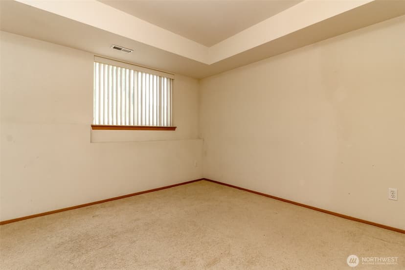 Property photo for 13723 21st Avenue E, Tacoma photo 14
