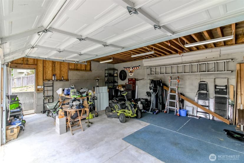 Property photo for 13723 21st Avenue E, Tacoma photo 38