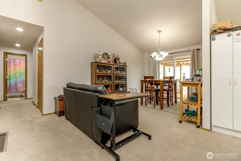 Property photo for 13723 21st Avenue E, Tacoma photo 17
