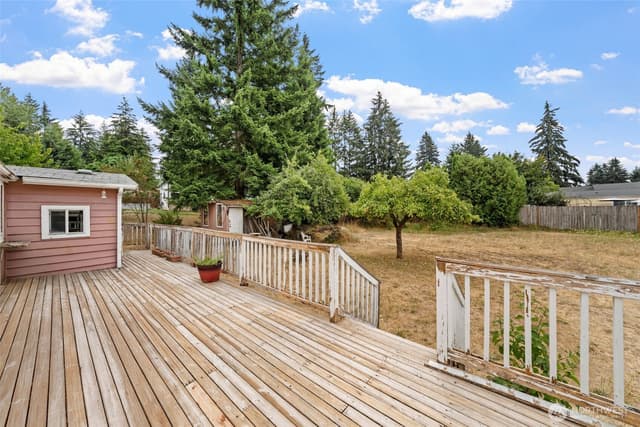Property photo for 12812 Ridge Circle E, Bonney Lake photo 4