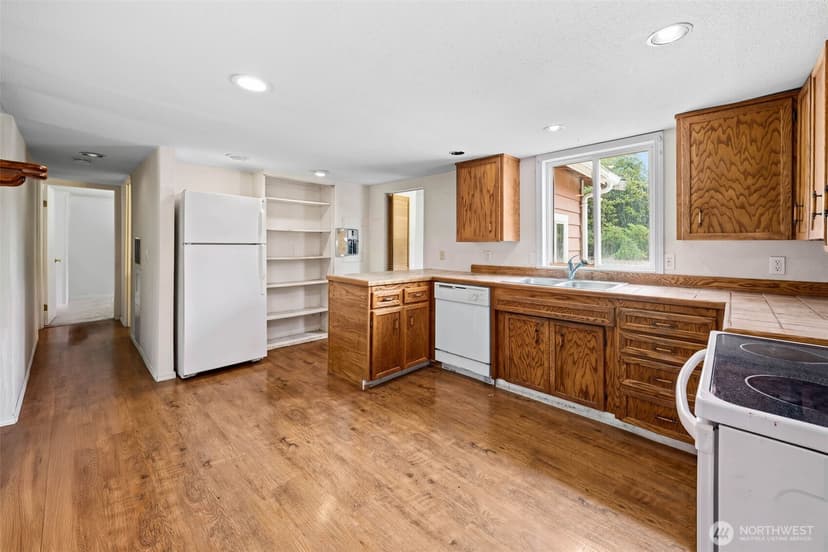 Property photo for 12812 Ridge Circle E, Bonney Lake photo 13