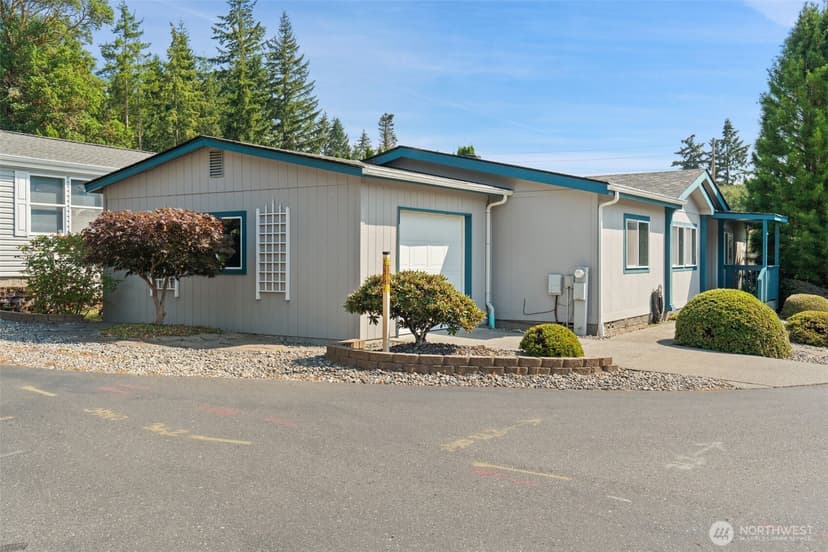 Property photo for 4906 Wildflower Lane NE, Bremerton photo 2