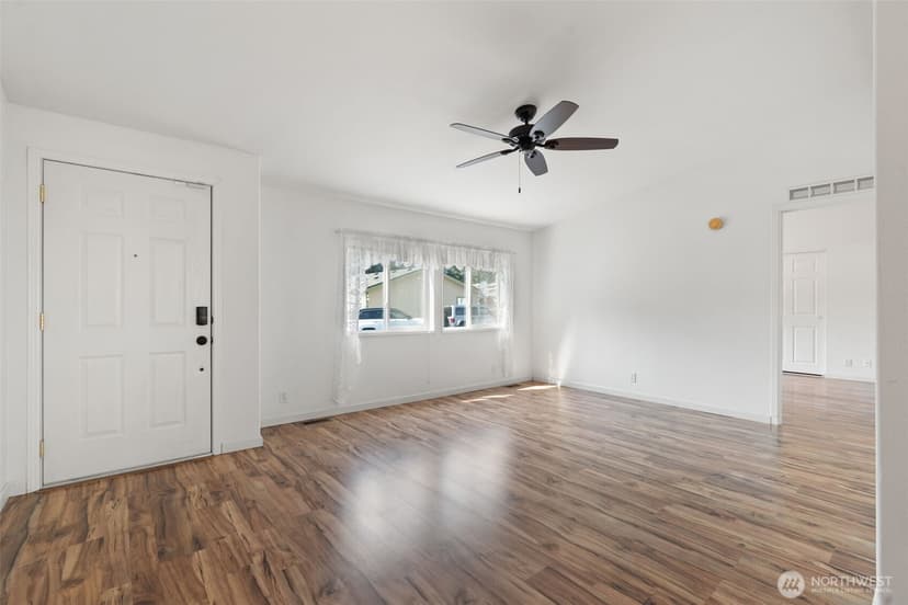 Property photo for 4906 Wildflower Lane NE, Bremerton photo 5