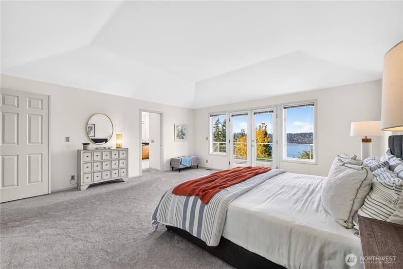 Property photo for 15302 61st Place NE, Kenmore photo 22
