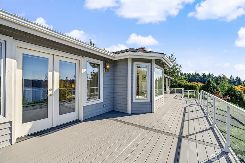 Property photo for 15302 61st Place NE, Kenmore photo 35