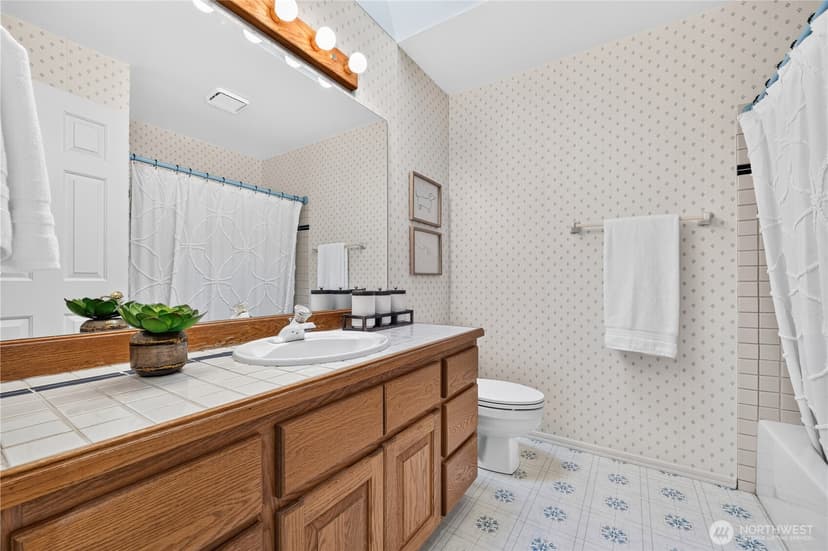 Property photo for 15302 61st Place NE, Kenmore photo 29