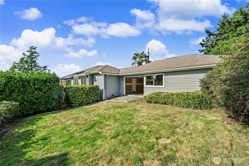 Property photo for 15302 61st Place NE, Kenmore photo 38