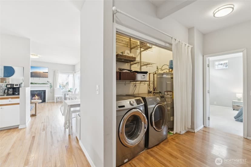 Property photo for 1110 S Bennett Street, Seattle photo 16