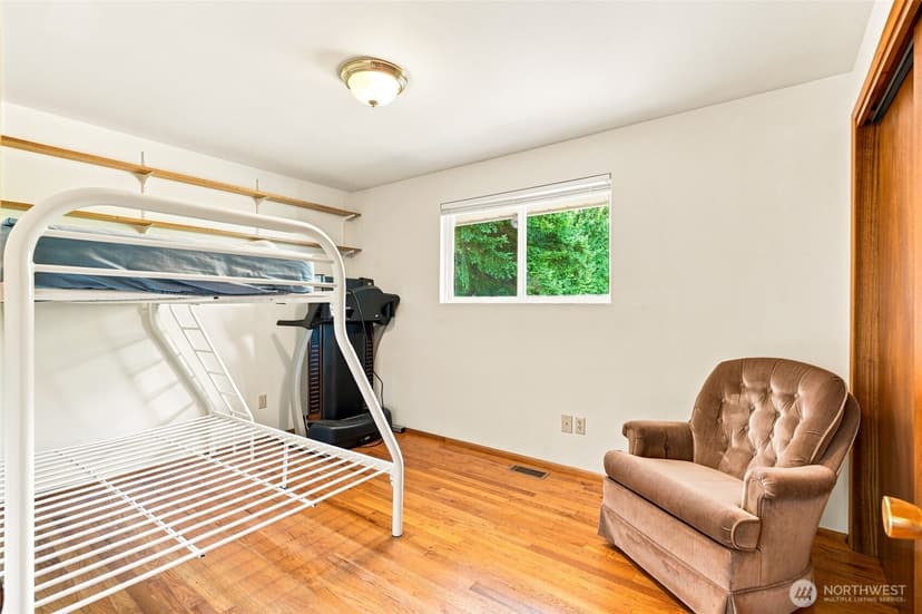 Property photo for 12731 25th Avenue SE, Everett photo 15