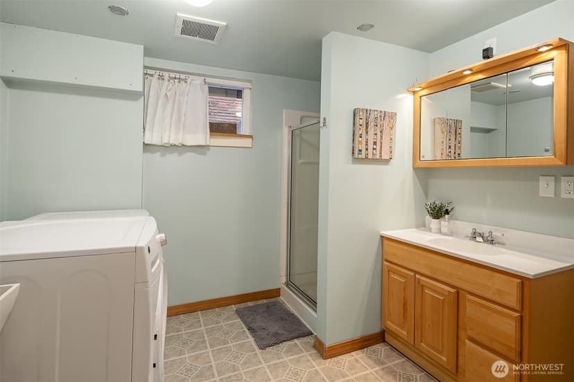 Property photo for 5257 36th Avenue NE, Seattle photo 21