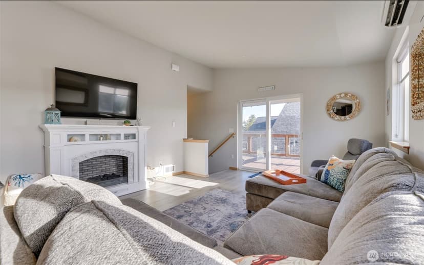 Property photo for 1006 Point Brown Avenue SE, Ocean Shores photo 5