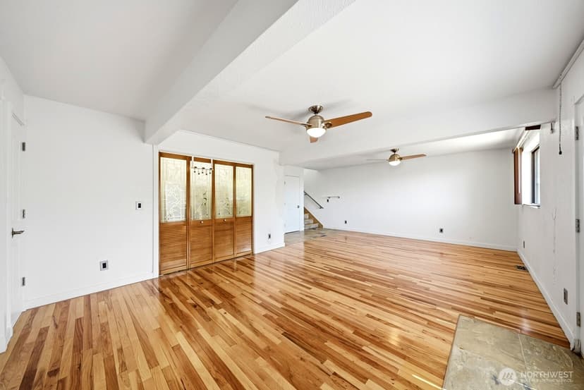 Property photo for 1011 N 28th Place, Renton photo 21