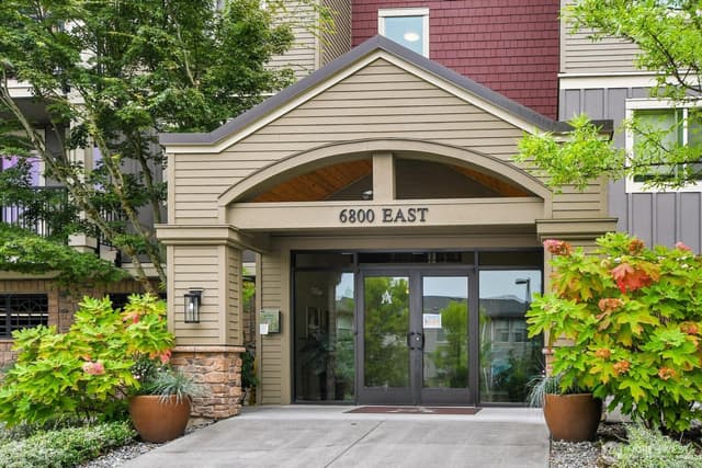 Property photo for 6800 132nd Place SE #E-401, Newcastle photo 2