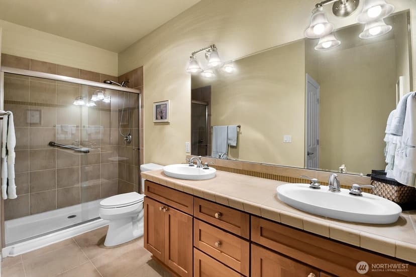 Property photo for 6800 132nd Place SE #E-401, Newcastle photo 17