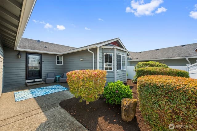 Property photo for 3331 65th Drive NE, Marysville photo 2