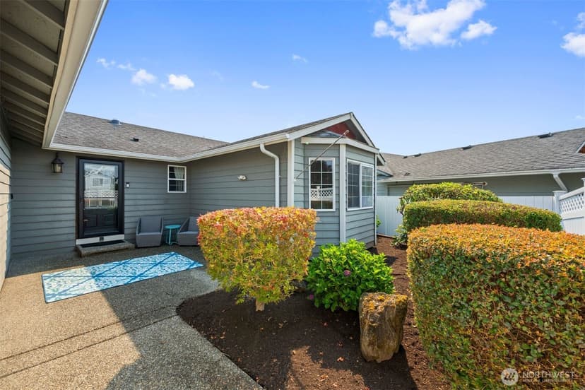 Property photo for 3331 65th Drive NE, Marysville photo 2