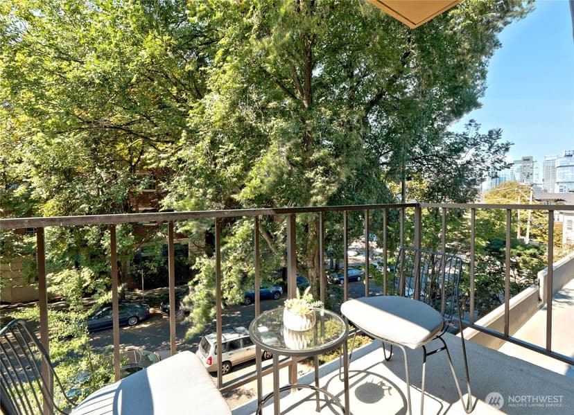 Property photo for 1300 University Street #2A, Seattle photo 14