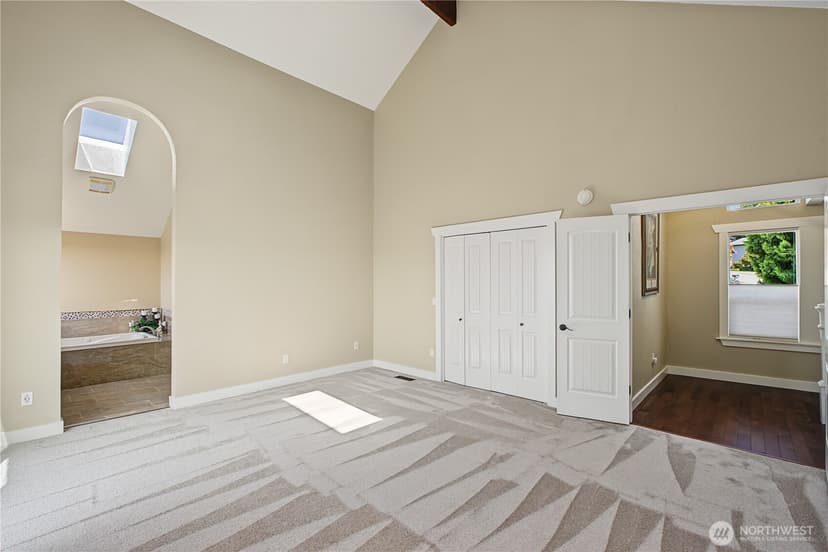 Property photo for 10010 76th Street SW, Lakewood photo 7