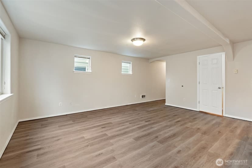 Property photo for 14609 46th Avenue NE, Marysville photo 6