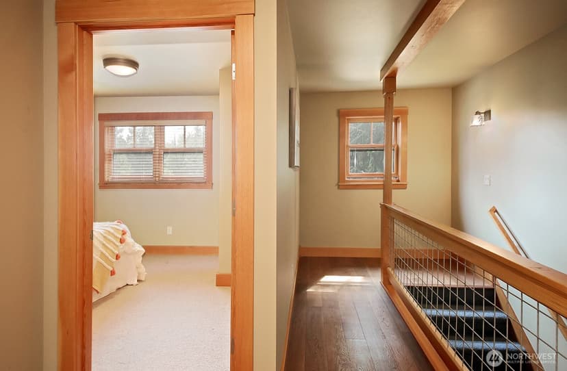 Property photo for 1052 Woodside Lane, Langley photo 20