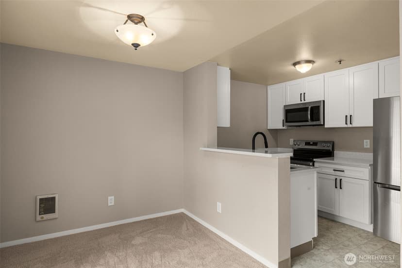 Property photo for 12515 109th Court NE #B202, Kirkland photo 10