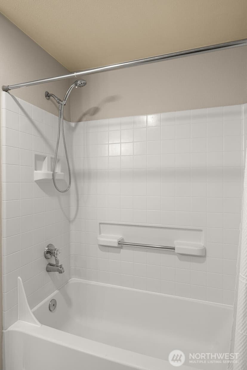 Property photo for 12515 109th Court NE #B202, Kirkland photo 13