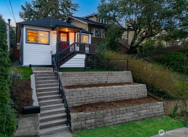 Property photo for 1927 42nd Avenue SW, Seattle photo 2