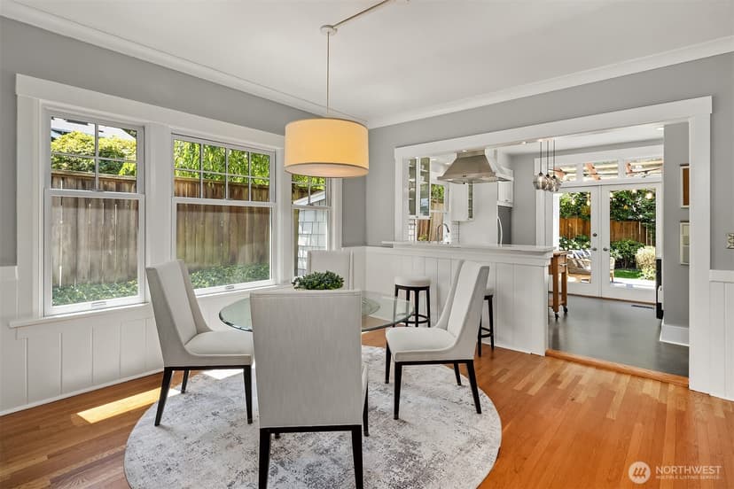 Property photo for 3141 Broadway E, Seattle photo 5
