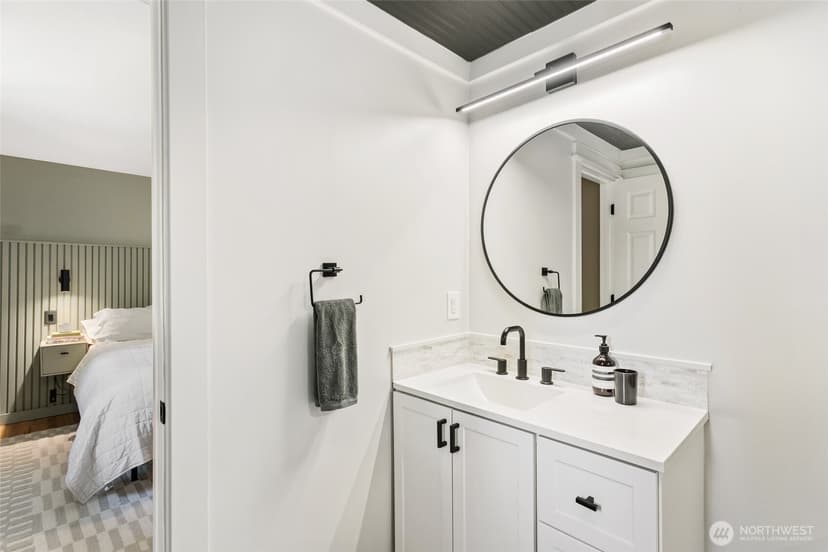 Property photo for 20417 55th Place NE, Lake Forest Park photo 15