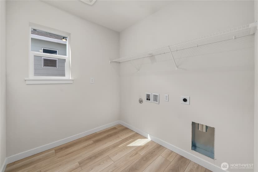 Property photo for 3934 Flat Top Drive, Bremerton photo 16