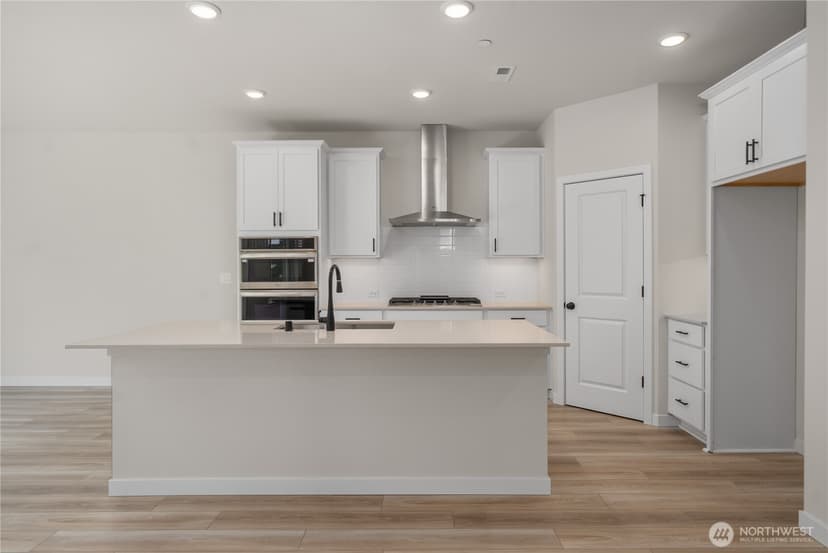Property photo for 3934 Flat Top Drive, Bremerton photo 9