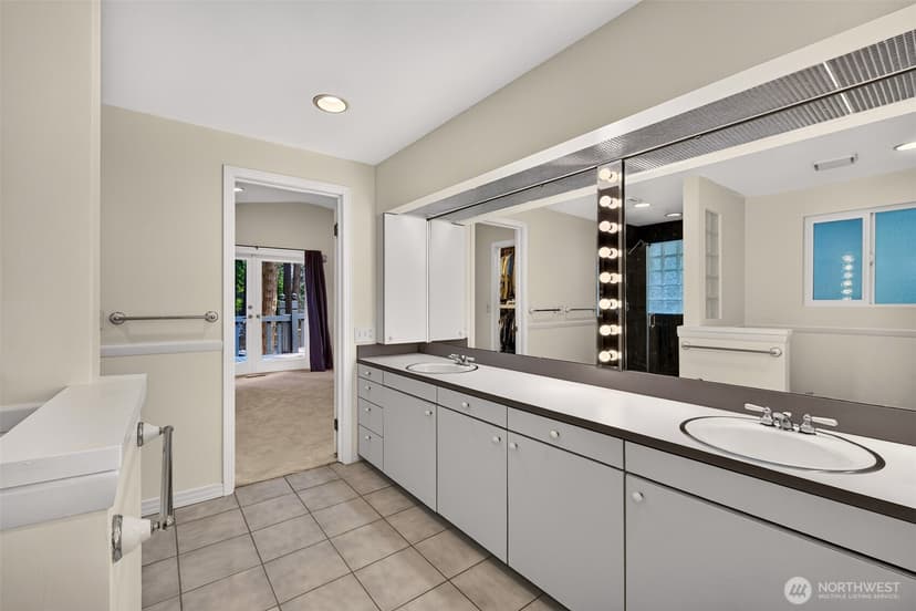 Property photo for 16224 195th Place NE, Woodinville photo 15