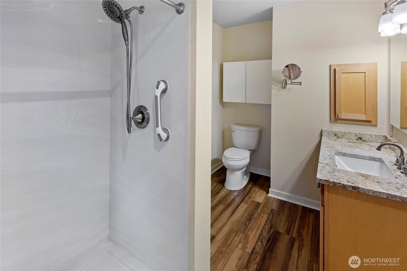Property photo for 300 High School Road NE #406, Bainbridge Island photo 19