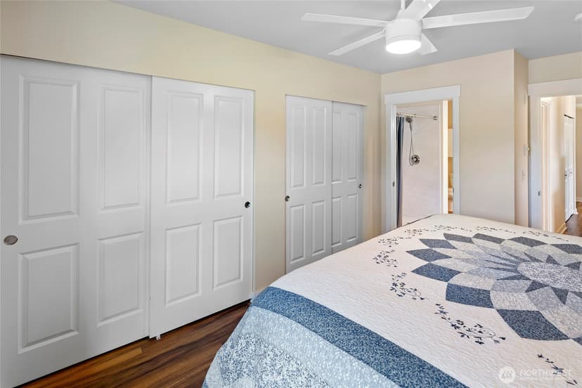Property photo for 300 High School Road NE #406, Bainbridge Island photo 16
