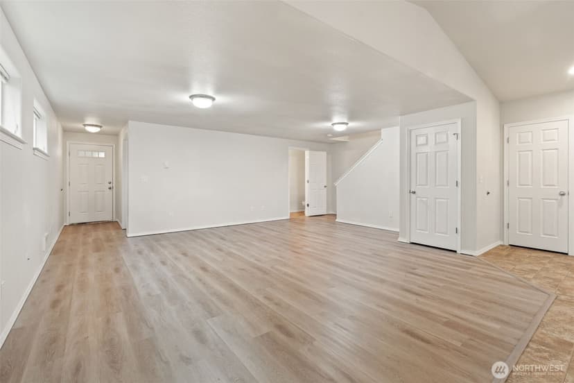 Property photo for 14617 46th Avenue NE, Marysville photo 6