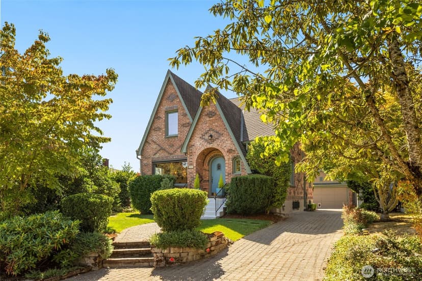 Property photo for 7963 Seward Park Avenue S, Seattle