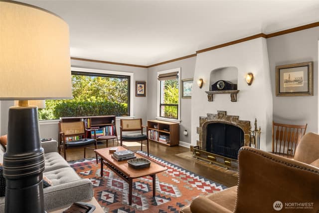 Property photo for 7963 Seward Park Avenue S, Seattle photo 5
