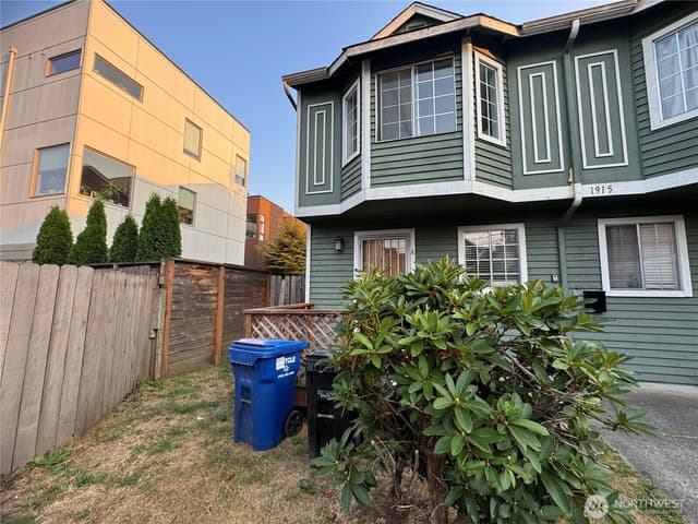 Property photo for 1915 E Spruce Street #A, Seattle photo 2