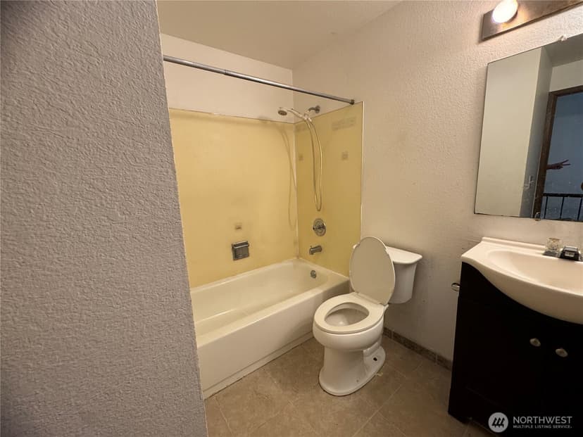 Property photo for 1915 E Spruce Street #A, Seattle photo 12