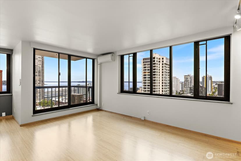 Property photo for 2100 3rd Avenue #1703, Seattle photo 6