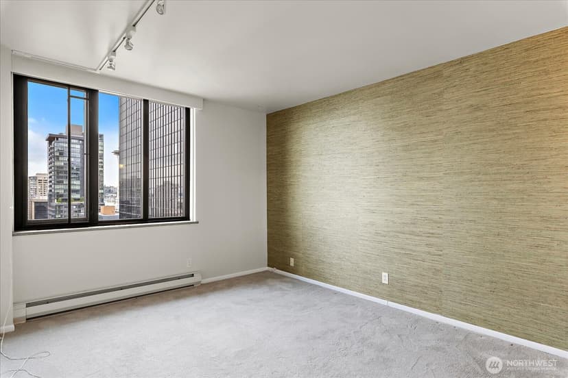 Property photo for 2100 3rd Avenue #1703, Seattle photo 15