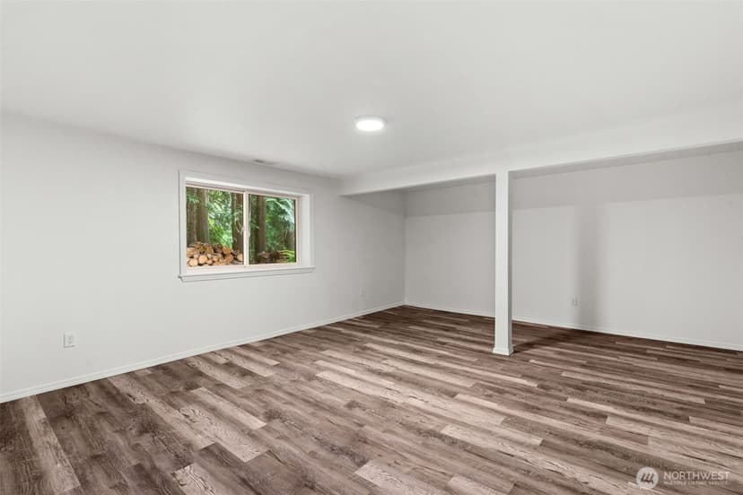 Property photo for 25235 SE Mirrormont Drive, Issaquah photo 37