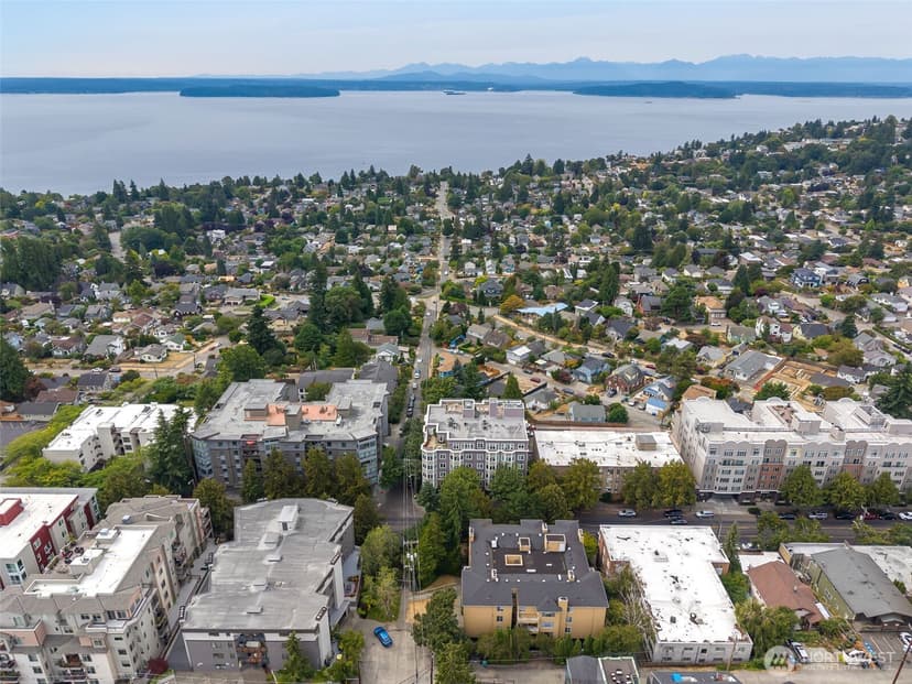 Property photo for 4847 California Avenue SW #605, Seattle photo 25