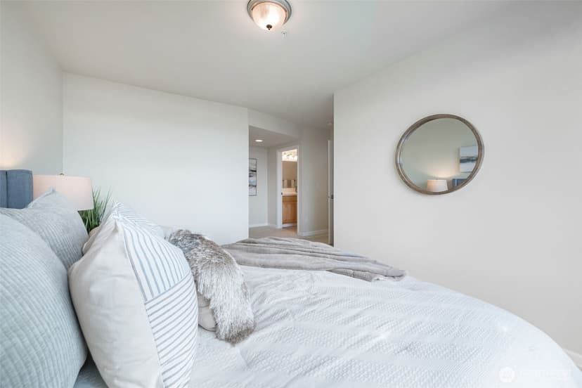 Property photo for 4847 California Avenue SW #605, Seattle photo 22