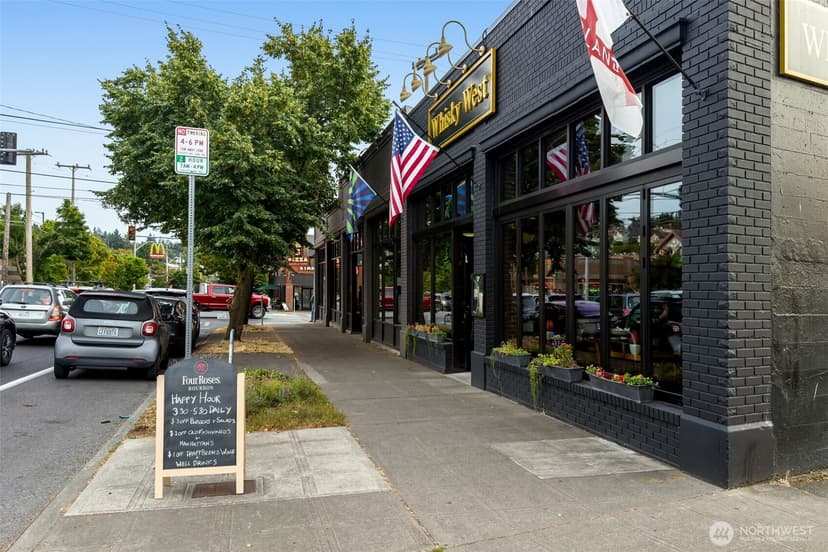 Property photo for 4847 California Avenue SW #605, Seattle photo 37