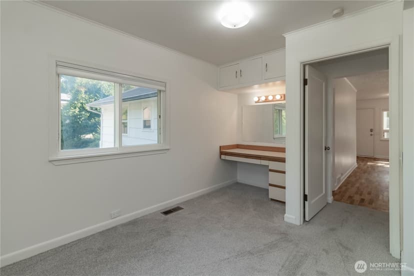 Property photo for 13057 10th Avenue S, Seattle photo 25